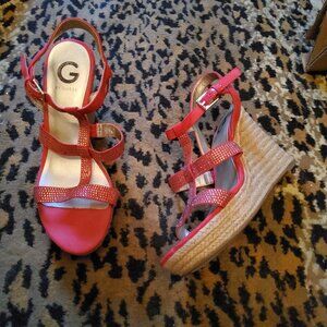 8 Gold Stud Guess Wedge